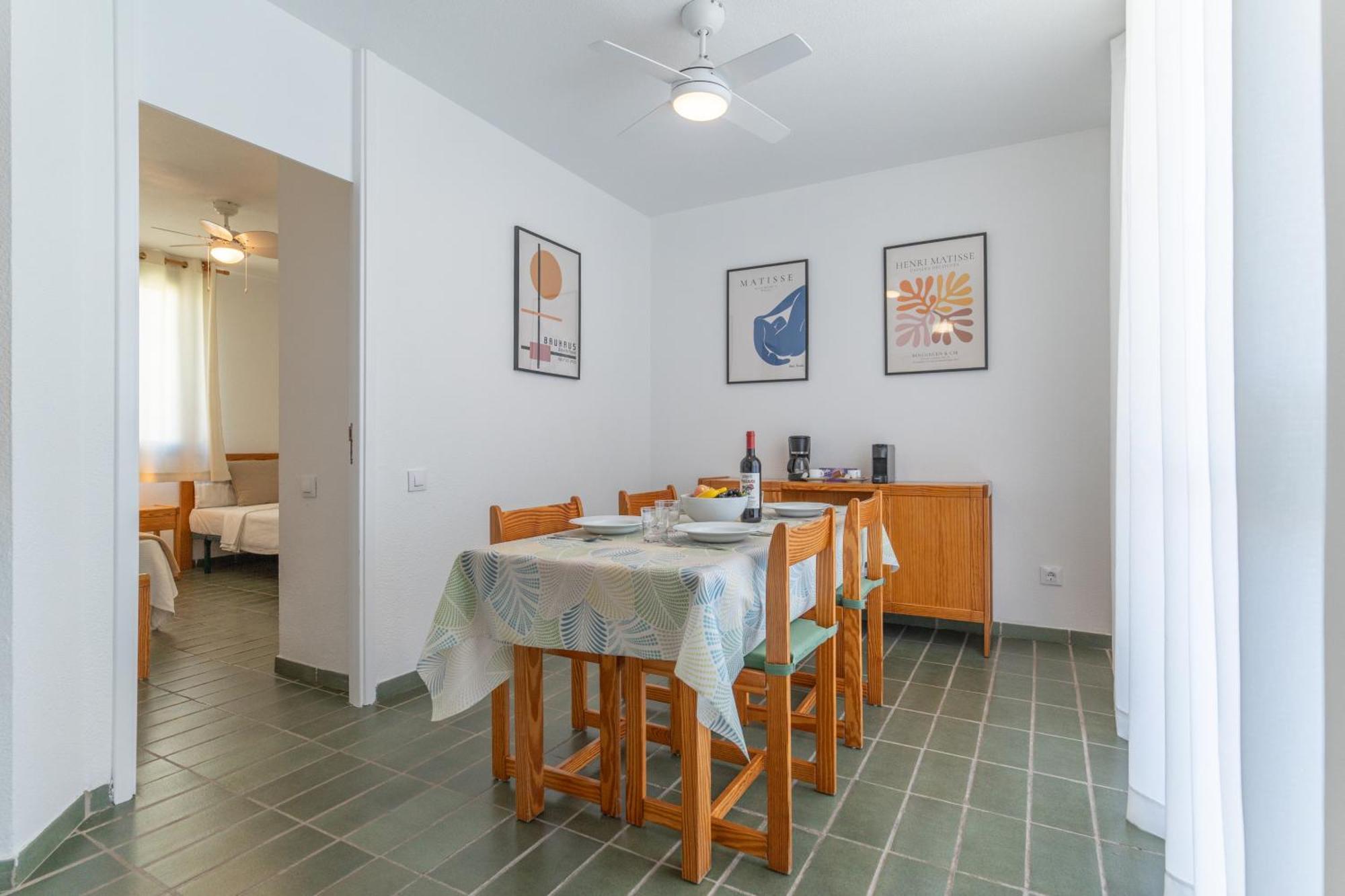 Go2Tenerife Apart Sira Family, Pool & Beach Playa de las Americas (Tenerife) Exterior foto